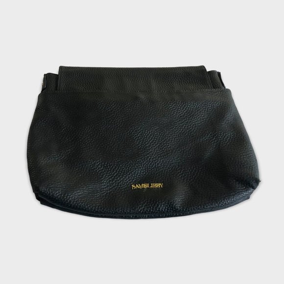 Sam & Libby Black Bow Accent Clutch pebble texture - Picture 2 of 10